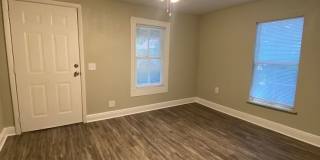 Walk to UF & Downtown! Gallery 7