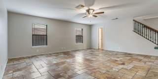 Spacious 3-bedroom home in the highly desirable Parkwood Subdivision Gallery 9