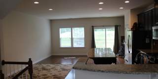 723 Suffield Way Gallery 6