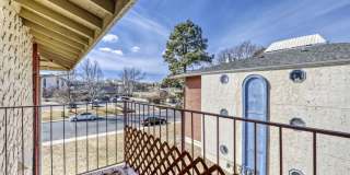 1 MONTH FREE!! 2B/1B Upper Level Condo in Cottonwood Villas - Available NOW! Gallery 18