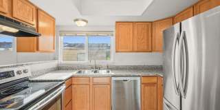 3BR Townhome in Aurora | Private Yard, Covered Parking & Community Pool Gallery 5