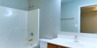 FOUNTAIN CITY: GROUND LEVEL 2 BEDROOM, 2 BATHROOM CONDO IN MAPLE CHASE Gallery 10