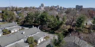 22 STONE MANOR Gallery 20