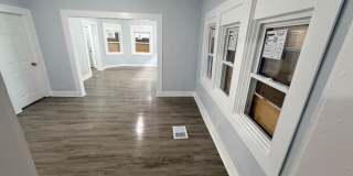 3154 N 40th St Gallery 5