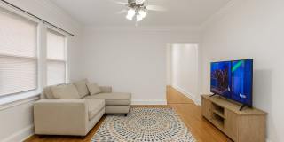 446 W Arlington Pl Gallery 8