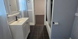 Beautiful Upgraded Single Story Home Gallery 8