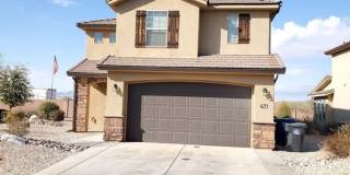 Beautiful 4 Bedroom Home in Washington- Pets Negotiable Gallery 1
