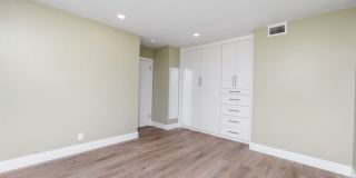 REMODELED 4 BD/3.5 BA RANCH STYLE HOME IN DOVER SHORES Gallery 22