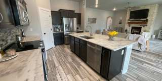 4-Bedroom House for Rent in Temple Gallery 11