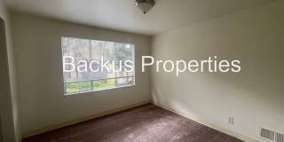 Large two-story home close to Del Monte Shopping Center in Monterey Gallery 13