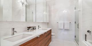 252 Seventh Avenue Gallery 6