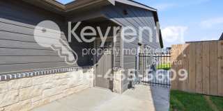 New 3-Bedroom Duplex with 2-Car Garage, Fenced Yard & Lawn Care Included Gallery 3
