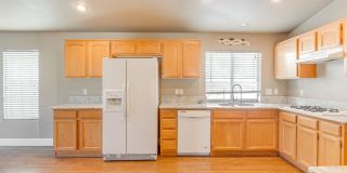 WONDERFUL 3 BEDROOM PLUS DEN 1 STORY HOME. CASITA WITH OWN BATHROOM! GATED COMMUNITY! Gallery 13