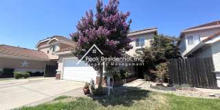 Very Nice 4bd/3ba Roseville House With 2 Car Garage And Pool! Gallery 1