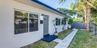 1005 NE 17th Court Gallery 23