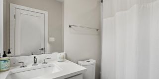 607 SLADE Court Gallery 18