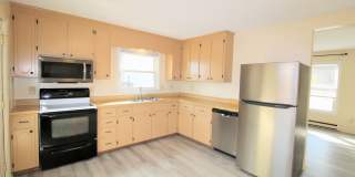 3 bedroom townhome in Timberville.  Great backyard and conveniently located. Gallery 1