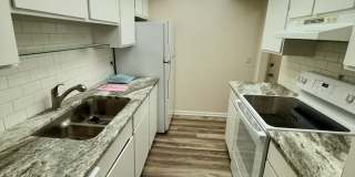 991 Manor Ln Gallery 8