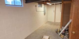 3 bed 1.5 bath, 1 car garage, with fenced in backyard, newly remodeled! Gallery 15