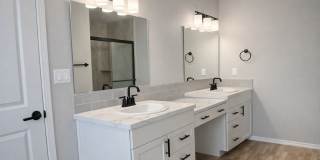 SOUTHRIDGE HOME! Modern Comfort Meets Everyday Convenience! Gallery 18