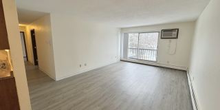 956 Place Apartments Gallery 12