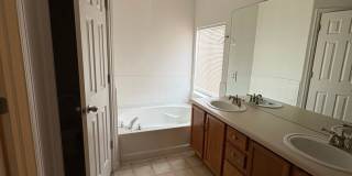 4 Bed 2.5 Bath Gorgeous Home in Wagon Trails Gallery 18