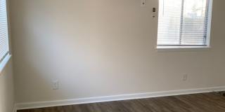 Recently Remodeled! Close to UNCW: 1 Bedroom, 1 Bath Condo Seahawk Square Gallery 10