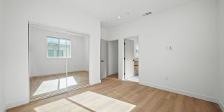13694 Erwin St Gallery 33