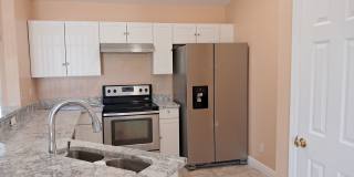 Beautiful Lehigh Home *** $500 off 1st month rent *** Gallery 8