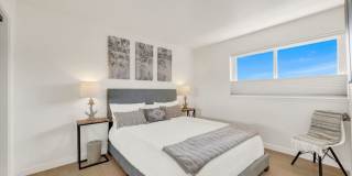 Darling Fully Furnished Condo Bathed in Natural Light Gallery 10