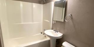 2 Bedroom, 1 Bath Home Available in Peoria IL! Gallery 7