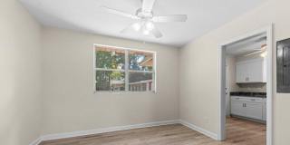 7115 LUCKY Drive E Gallery 8