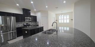 Spacious Pond-View Home with 4 Bedrooms, Office, Flex Space & Oversized Screened Lanai in Channing Park! Spacious Pond-View Home with 4 Bedrooms, Office, Flex Space & Oversized Screened Lanai in Channing Park! Gallery 18