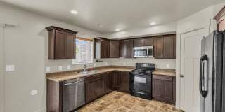 4 Bedroom 3 Bathroom Home in Springville! Gallery 10