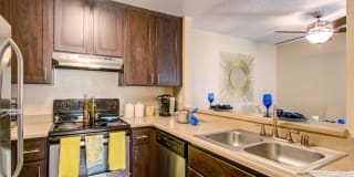 Lakeview Village Gallery 3