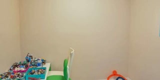 2421 Northeast 10th Street Gallery 26