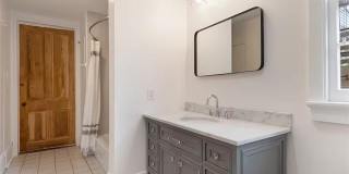 1711 MARENGO Street Gallery 16