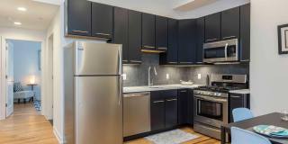 2028-34 RITTENHOUSE Square Gallery 2