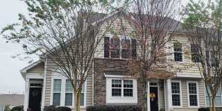 Great end unit in Waters Edge! Master on the main! Gallery 1