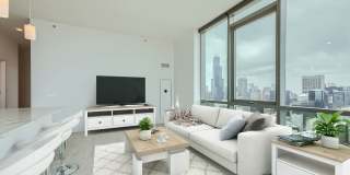 Sentral Michigan Avenue Gallery 18