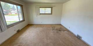 3 BED 1.5 BATH SINGLE FAMILY HOME Gallery 21