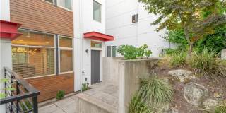 3Bd/2.5Ba Seattle Townhome Gallery 1