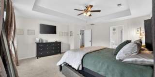 Like-New 4 bedroom 2.5 bathroom home with Custom Touches, open floor plan AND a Cul-de-sac lot! Must see! Gallery 23