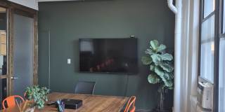 260 W 35th St Gallery 6