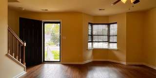 Briarwood Townhome close to NGIC and Hollymead Town Center! Briarwood Townhome close to NGIC and Hollymead Town Center! Gallery 11