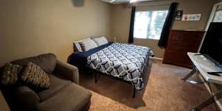 Beautiful 2bed / 2bath condo! Gallery 11