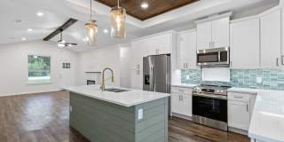 Gorgeous in Granbury! Gallery 1