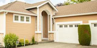 Beautifully Remodeled Modern 3-Bedroom TownHome with Fenced Yard & Garage in Orting Beautifully Remodeled Modern 3-Bedroom TownHome with Fenced Yard & Garage in Orting Gallery 29