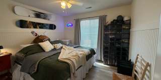 Spacious 4BR Home in Seven Oaks with Garage & Fenced Yard Gallery 18