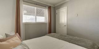 1027 W 19TH Street Gallery 40